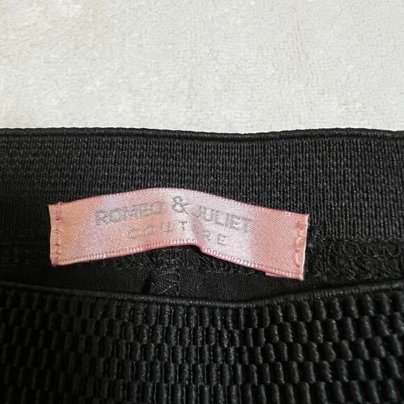 Romeo & Juliet Couture Mid Rise Coated Skinny Leggings Size S Stretch Whimsigoth - Picture 4 of 9